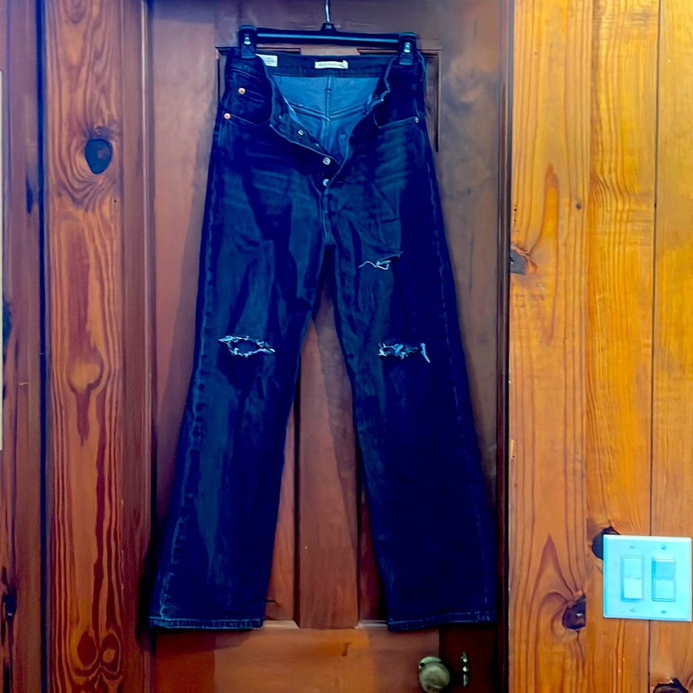 Black Levi’s jeans size 26